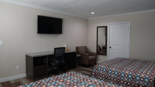 Sea Breeze Inn image 10
