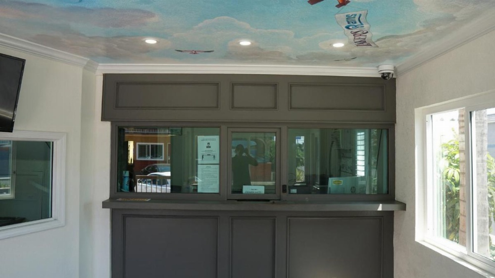 Sea Breeze Inn Image 37