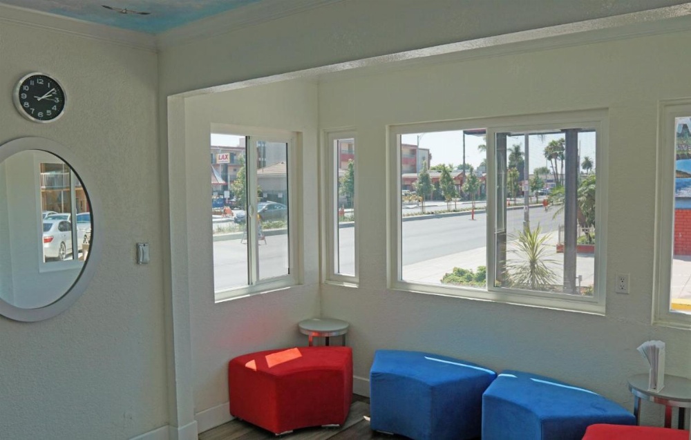 Sea Breeze Inn Image 38