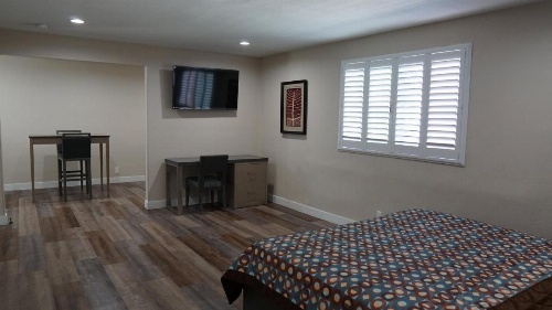 Sea Breeze Inn image 42